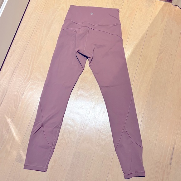 Lululemon In Movement 7/8 Tight *Everlux 25"
Moss Rose - Picture 5 of 7